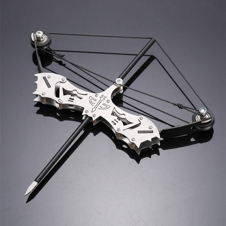 22 cm bow + 5 arrow + target paper + tool